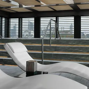 Hotel Armani, Mediolan